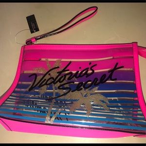 NEW!! Victoria Secret Bag with FREE GIFT 🎁